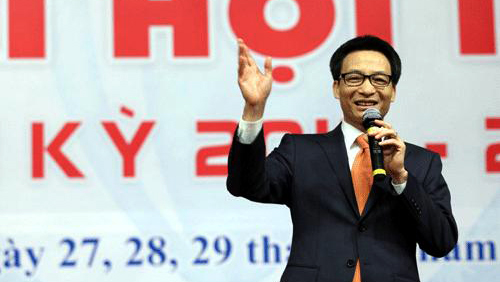 Dirigentes del Gobierno intercambian con estudiantes